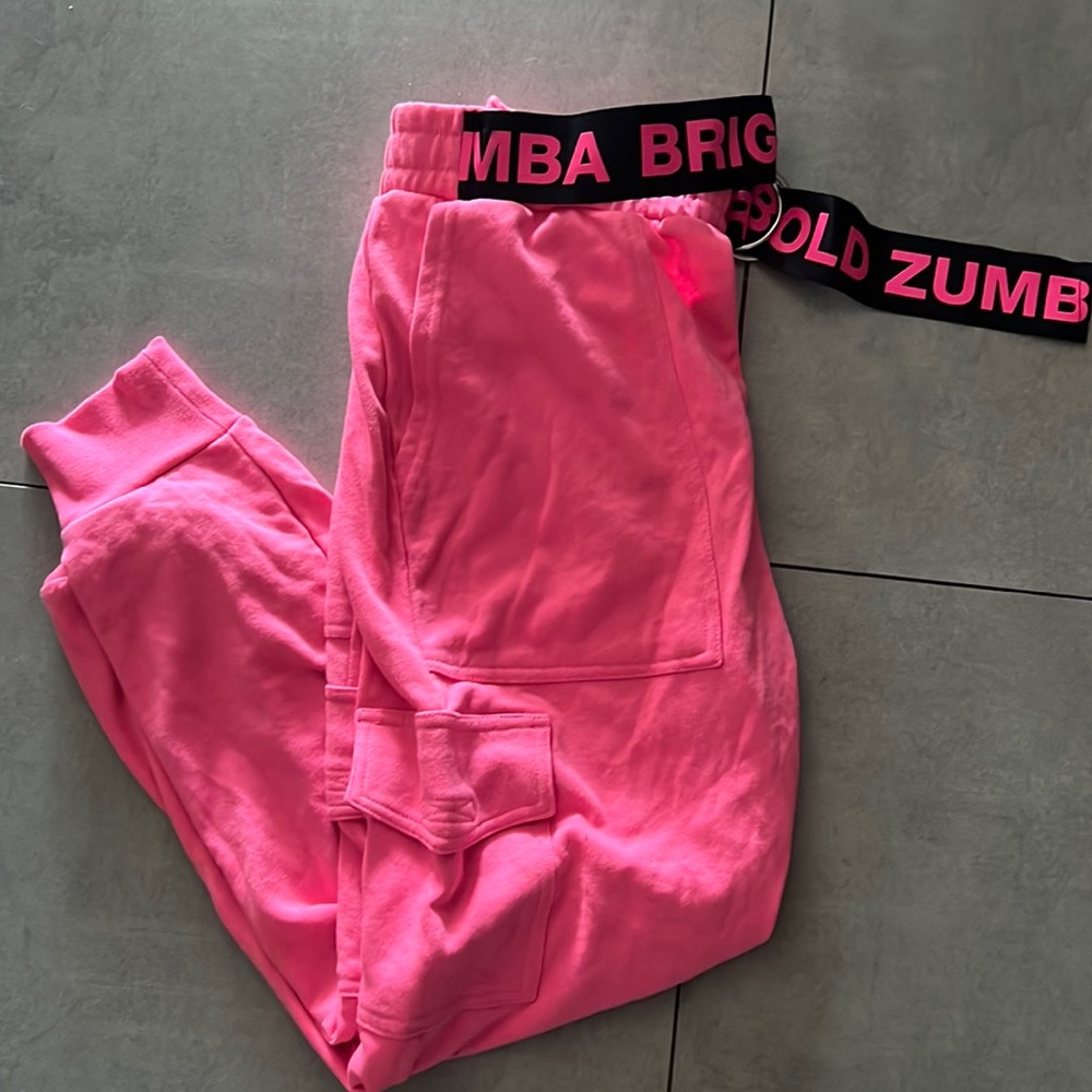 Zumba sweats-small dot that came with them shown in image never worn but no tag!